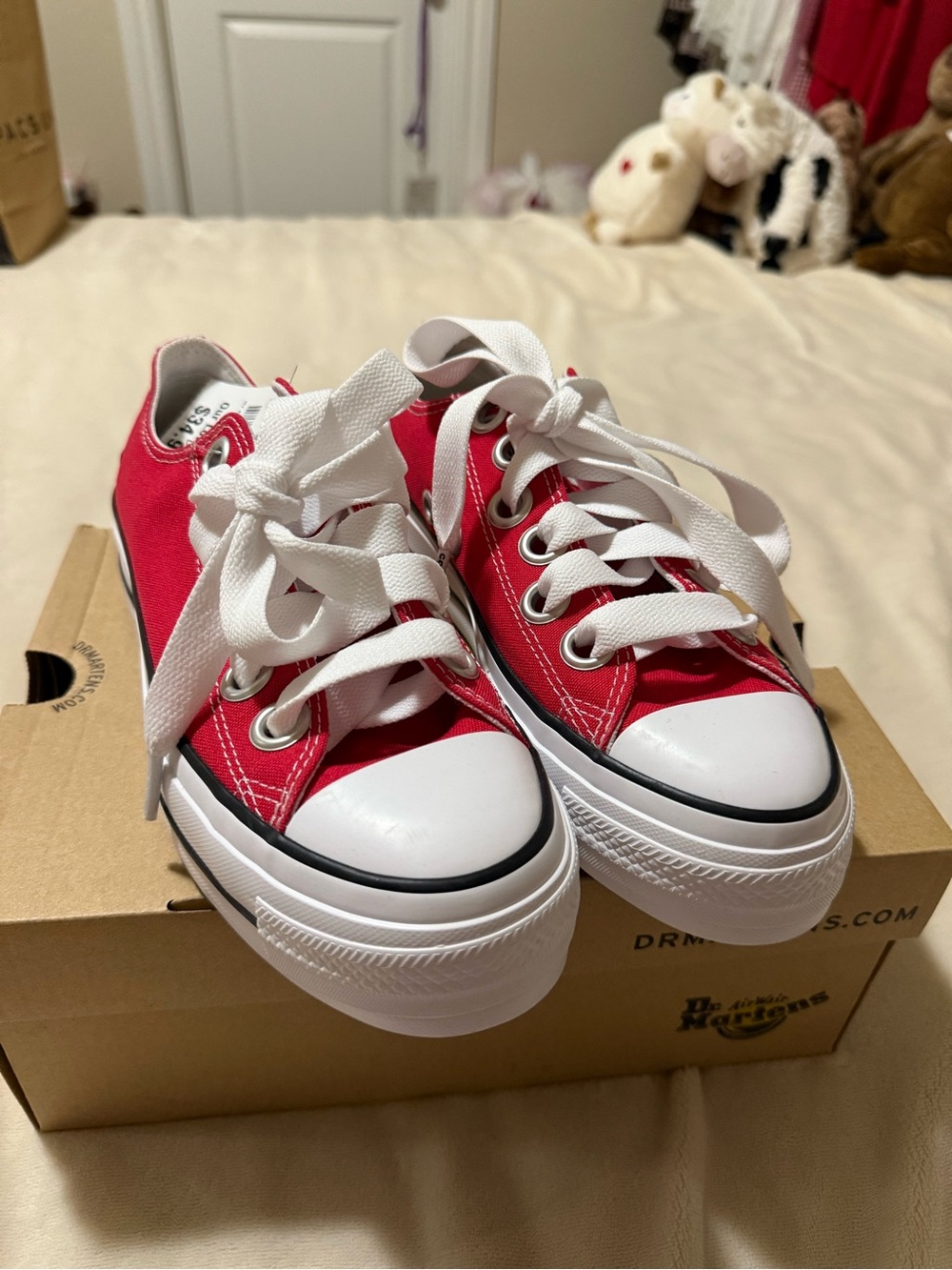 Converse Lift Platform Sneakers with Large Laces